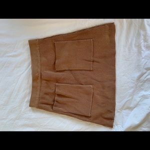 Brown knit mini skirt with pockets